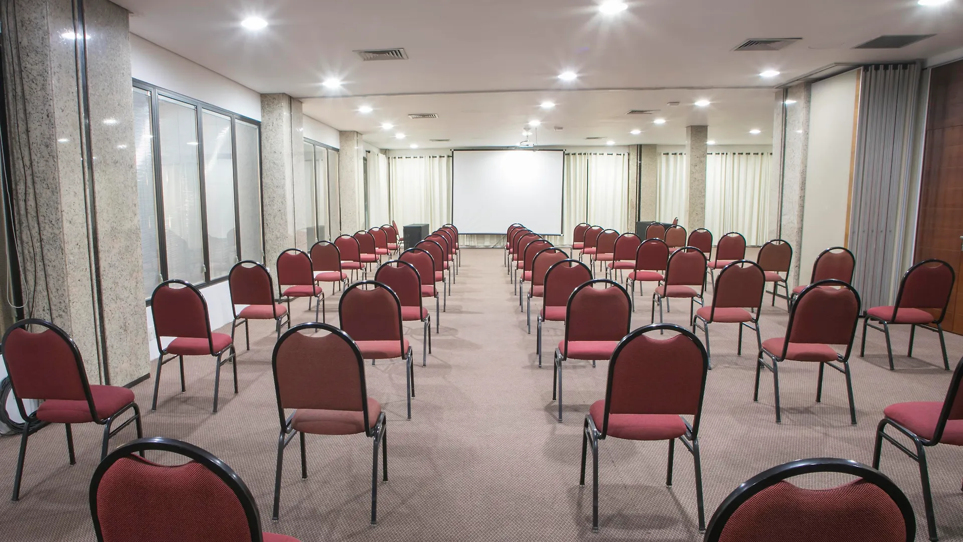 Alven Hotel By Slaviero Hoteis Joinville