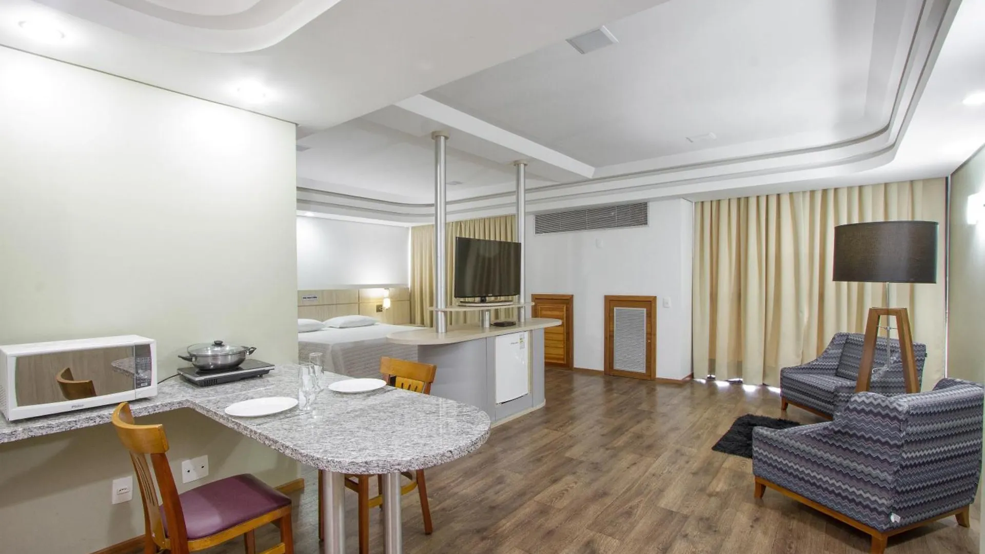 Alven Hotel By Slaviero Hoteis Joinville